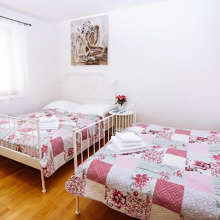 פראג Beautiful Apartment In Central Residence מראה חיצוני תמונה