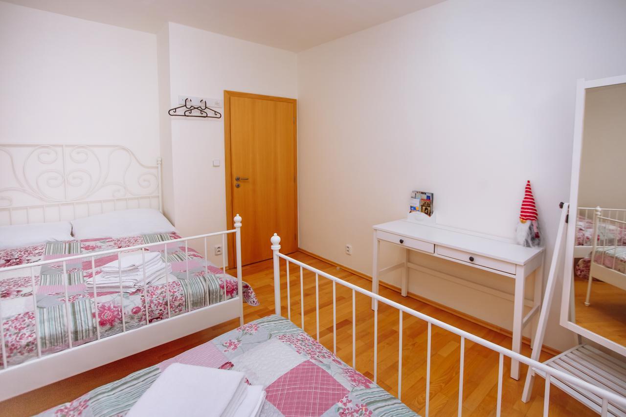 פראג Beautiful Apartment In Central Residence מראה חיצוני תמונה