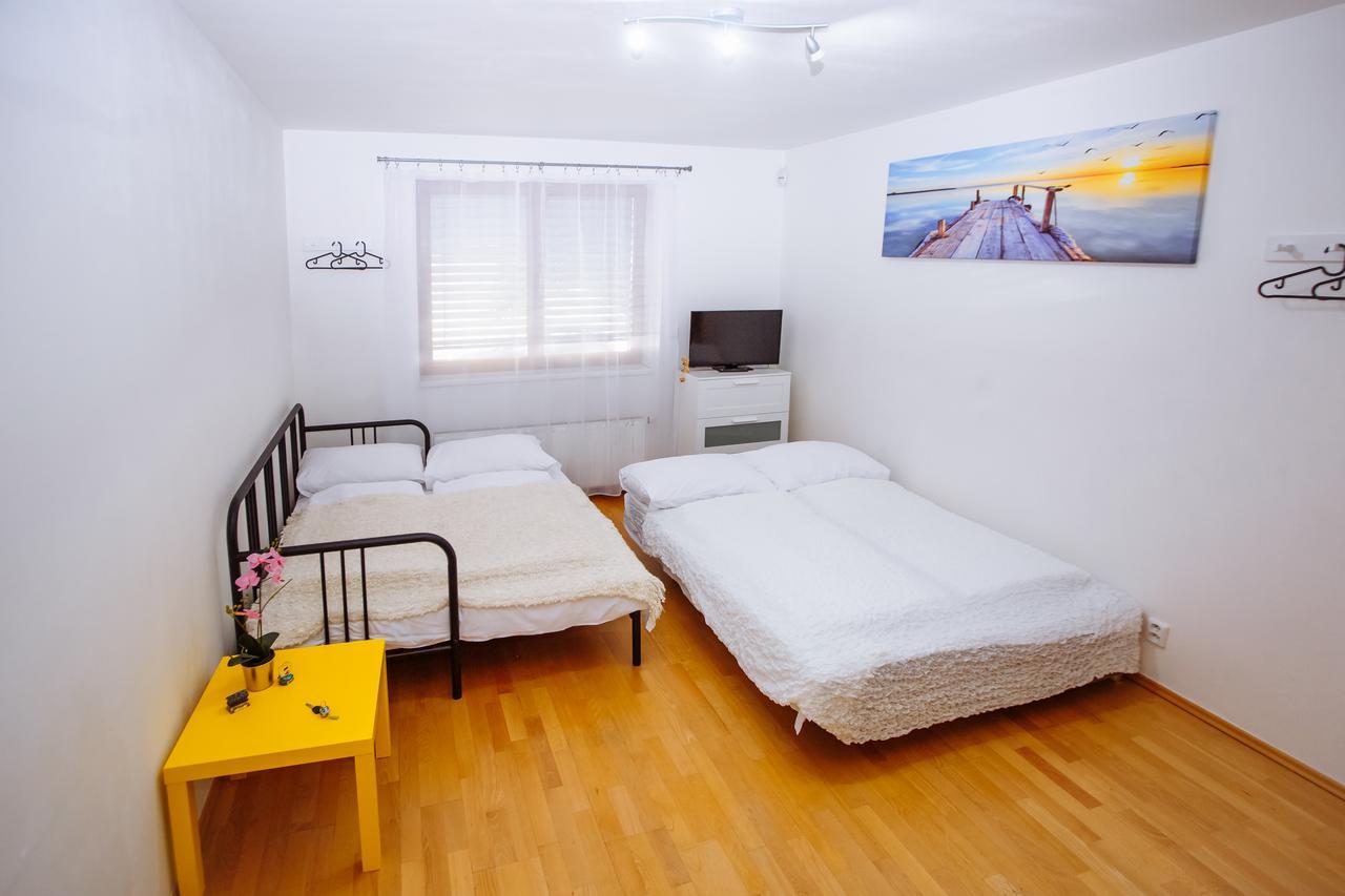 פראג Beautiful Apartment In Central Residence מראה חיצוני תמונה